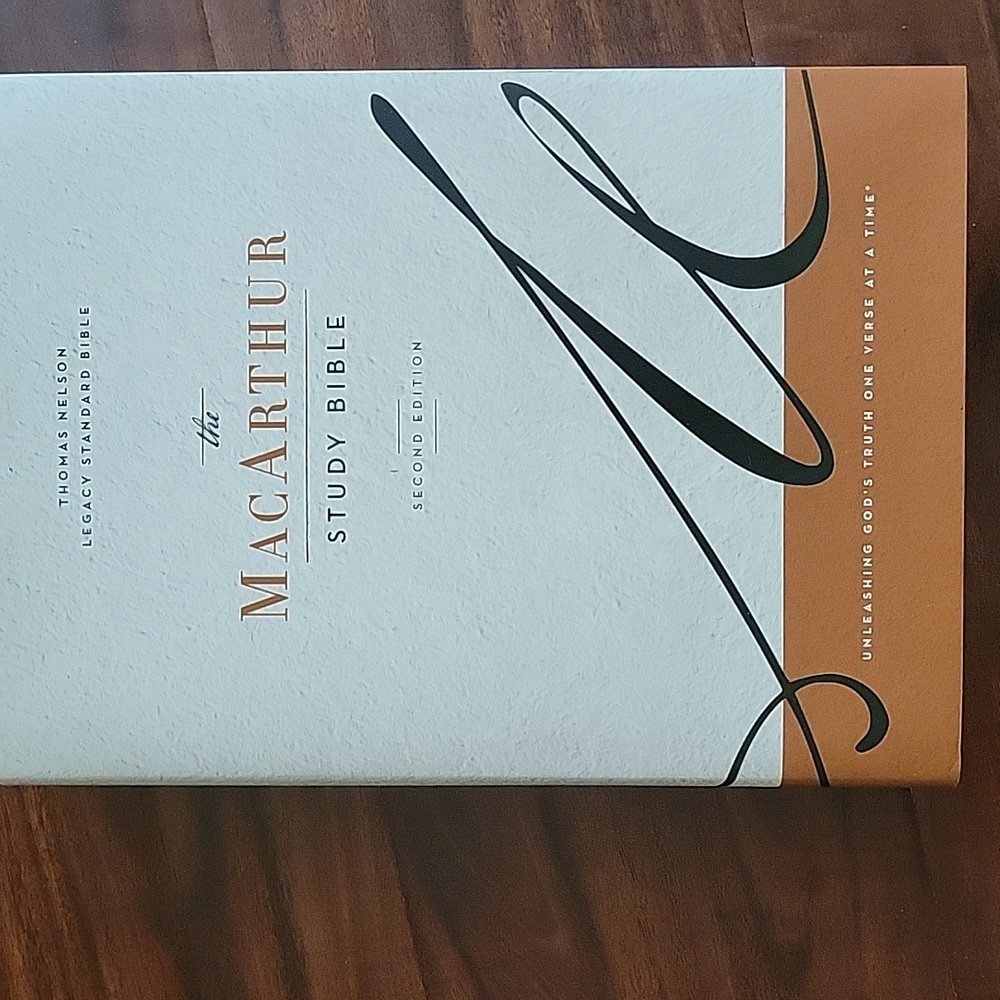 MacArthur Study Bible Hardcover